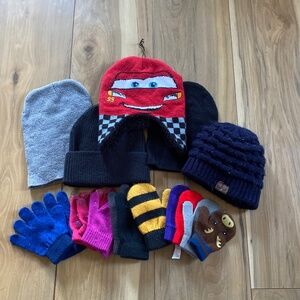 Kids winter hats/mittens